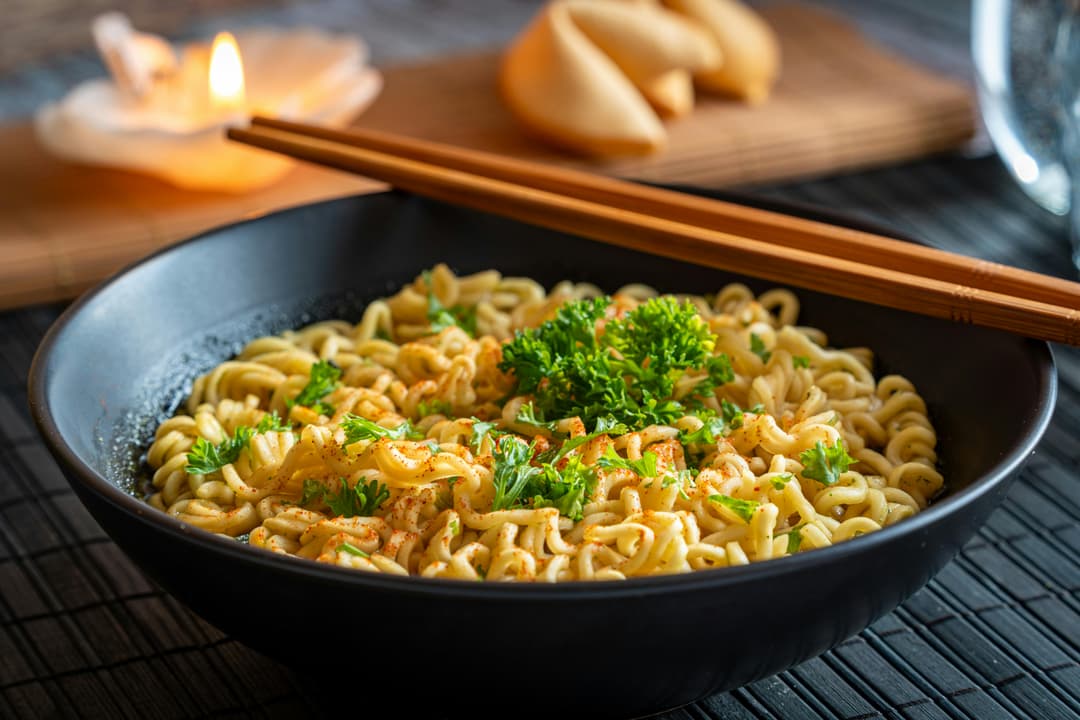 Supă de pui cu legume tăiate amuzant